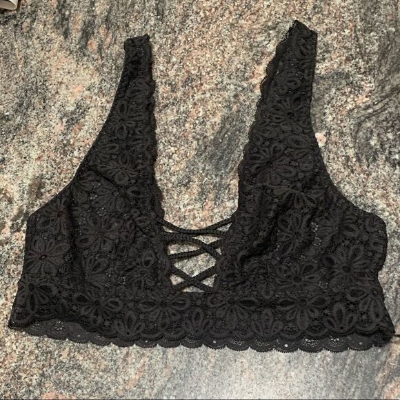 Victorias Secret lace front Strappy lace bralette - Picture 3 of 5